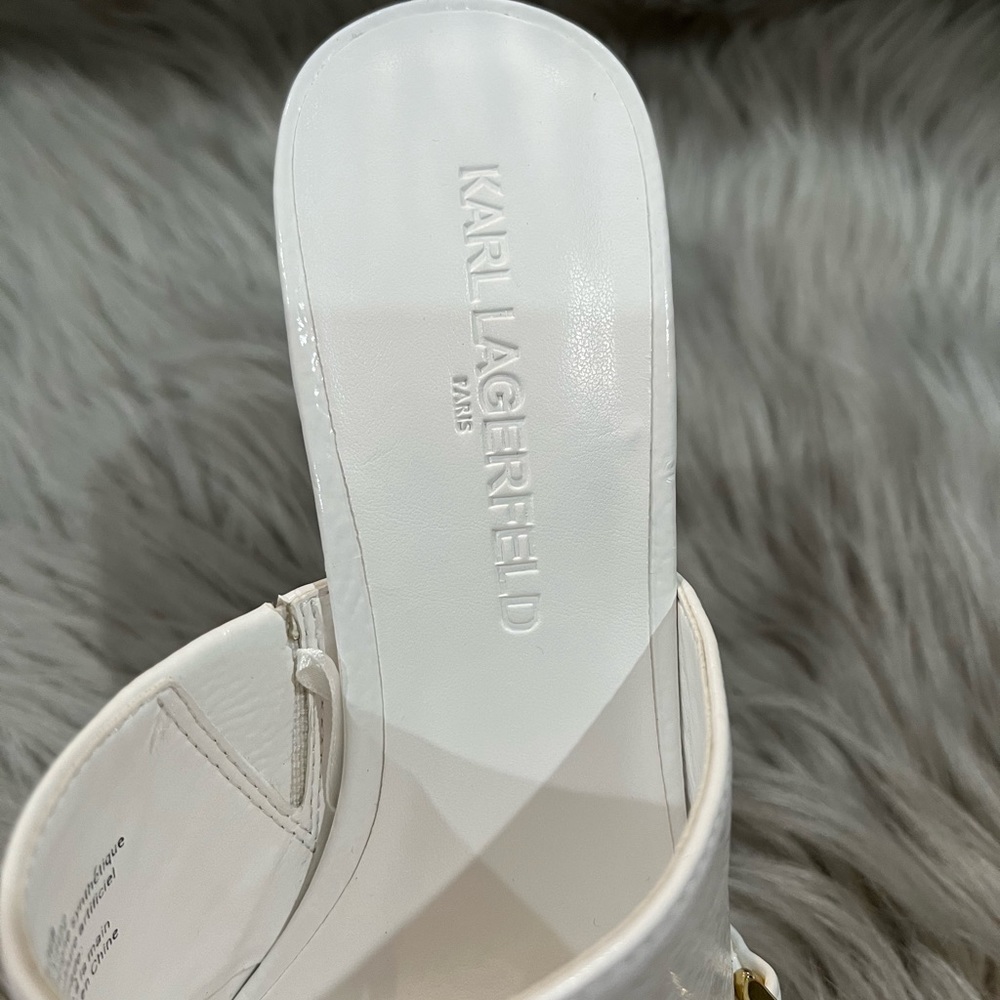 Karl Lagerfeld Haisley Patent Leather Slip-On Gold Charms. New with tags - Picture 9 of 9